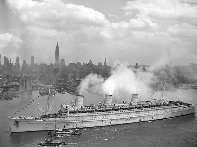 RMS_Queen_Mary_NewYork_SM